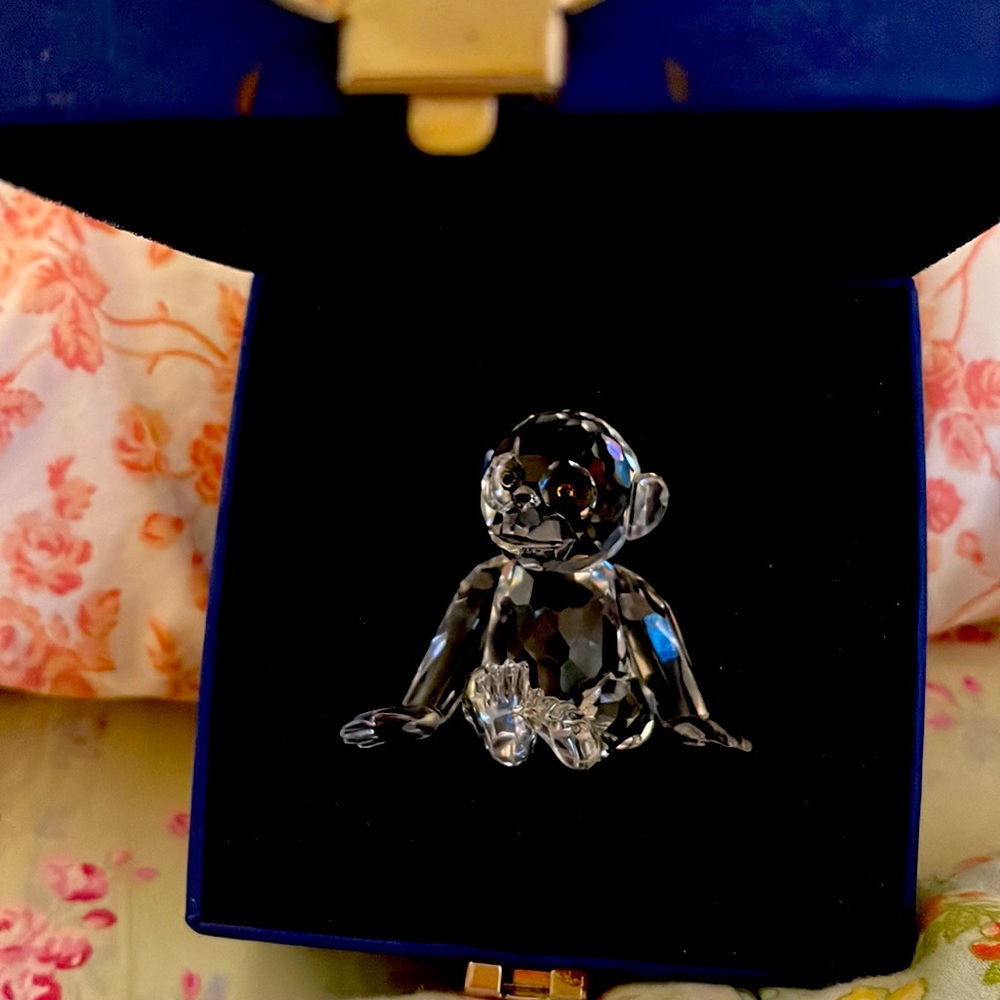 Swarovski Crystal Chimpanzee Monkey - Picture 6 of 10